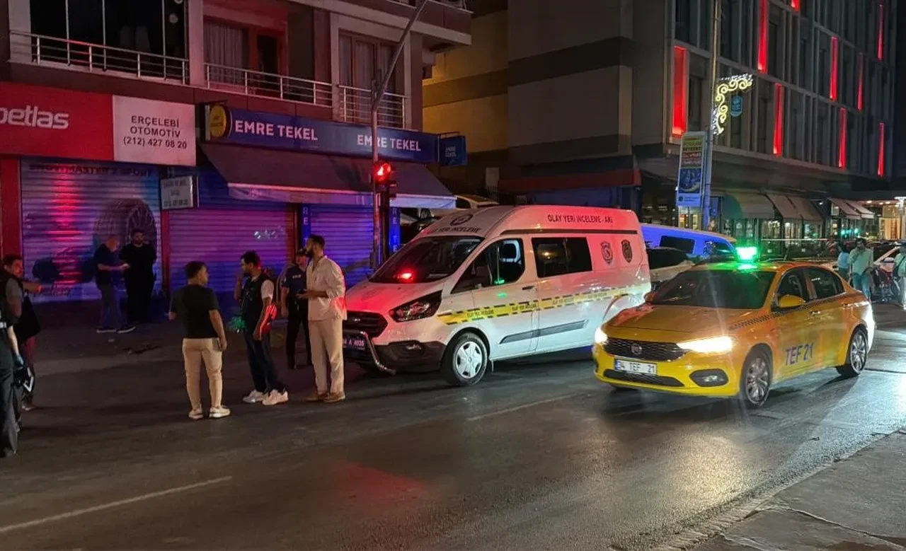 Eyüpsultan’da oto galeriye motosikletli kurşun yağmuru: 1 kişi öldü, 3 kişi yaralandı