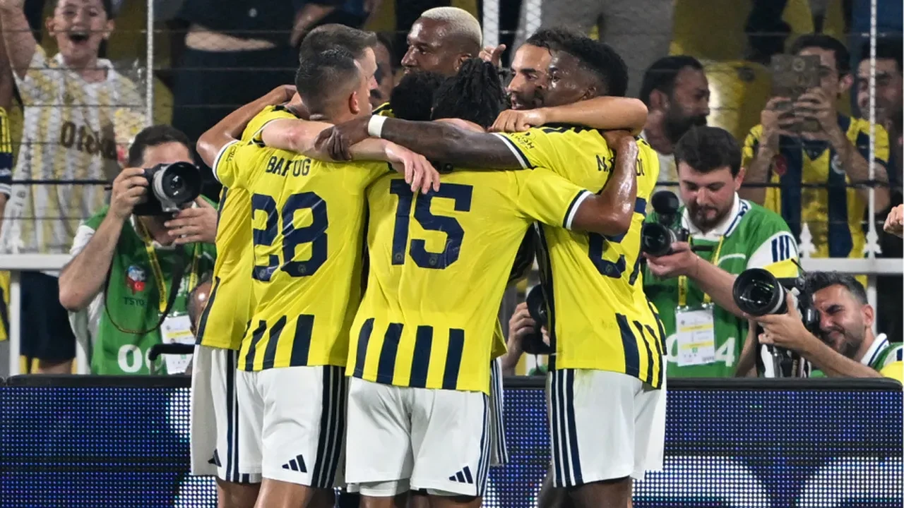 Fenerbahçe'de Sturm Graz maçı öncesi UEFA kadrosu değişikliği: Vedat Muriqi listede, sürpriz ayrılık!