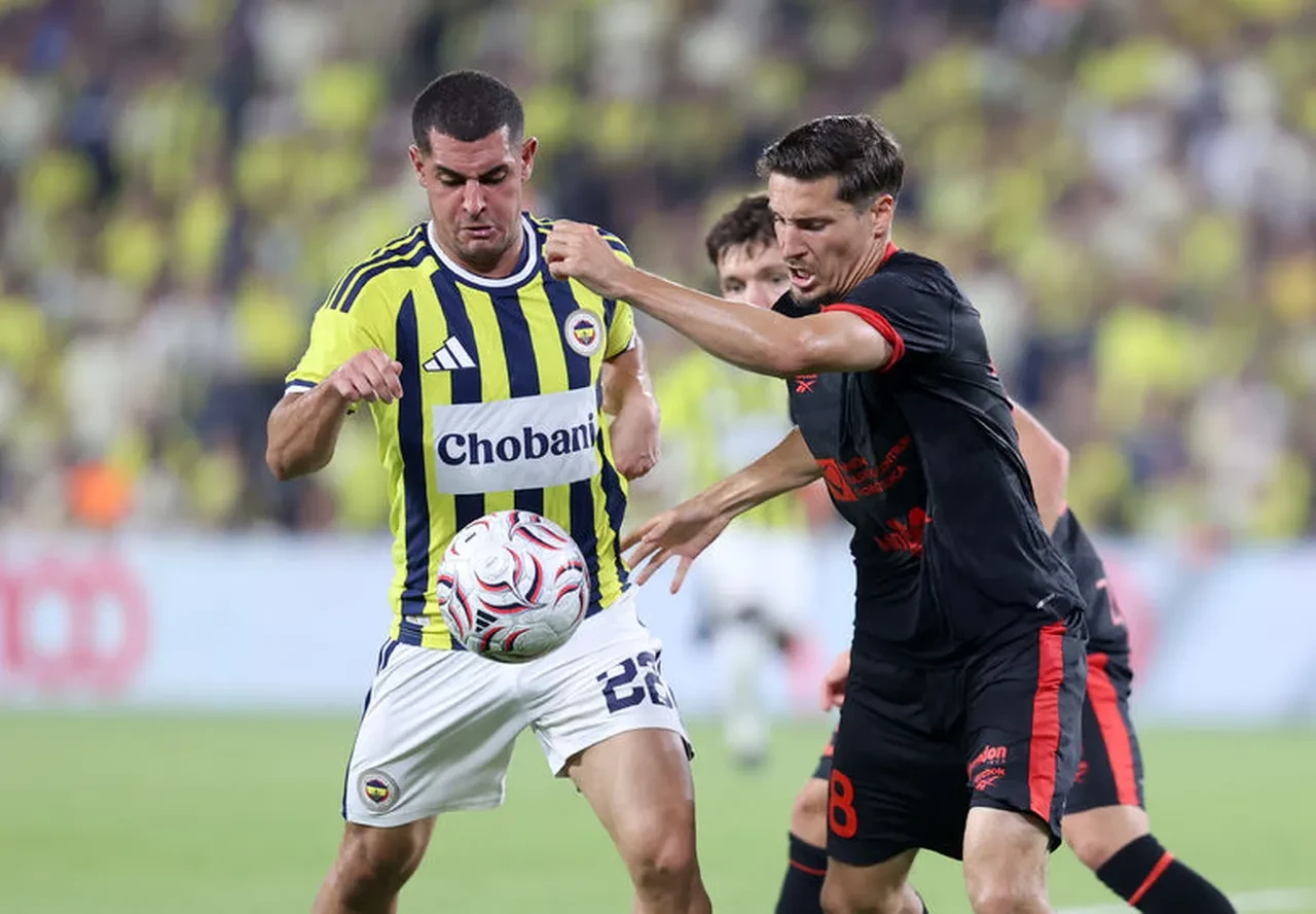 Fenerbahçe'de Sturm Graz maçı öncesi UEFA kadrosu değişikliği: Vedat Muriqi listede, sürpriz ayrılık!
