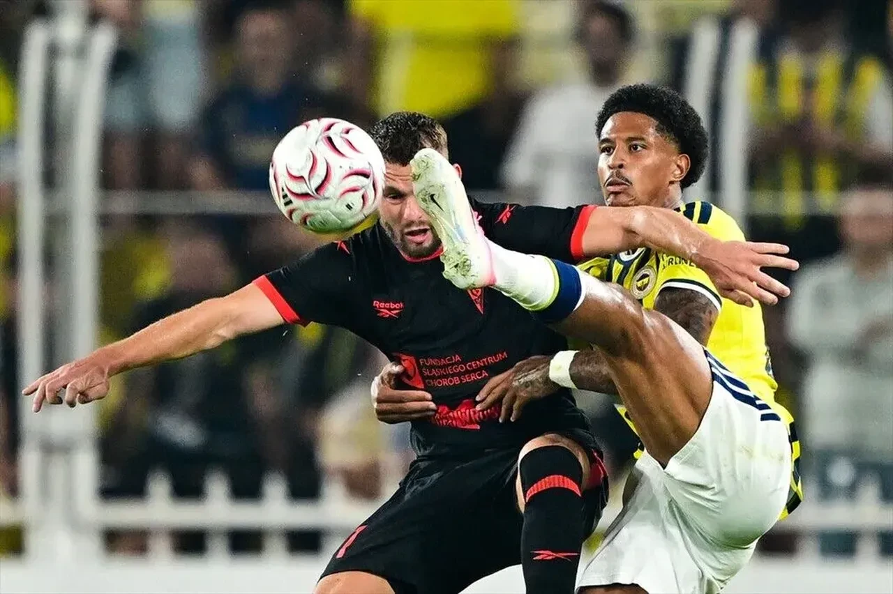 Fenerbahçelilere transferde sürpriz gelişme! Yıldız golcü Romelu Lukaku Türkiye'ye geldi