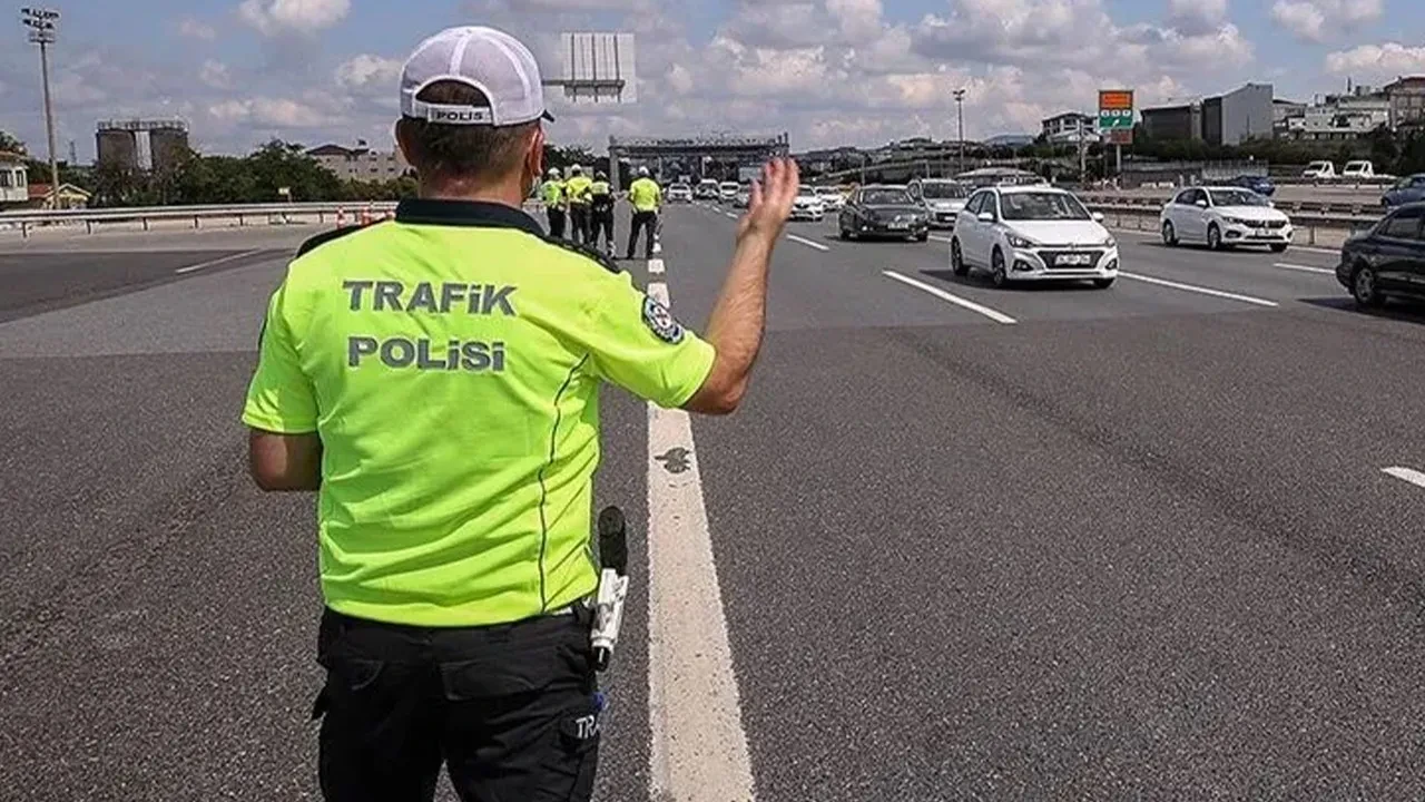 İstanbul'da bazı yollar trafiğe kapatılacak! Saat verildi