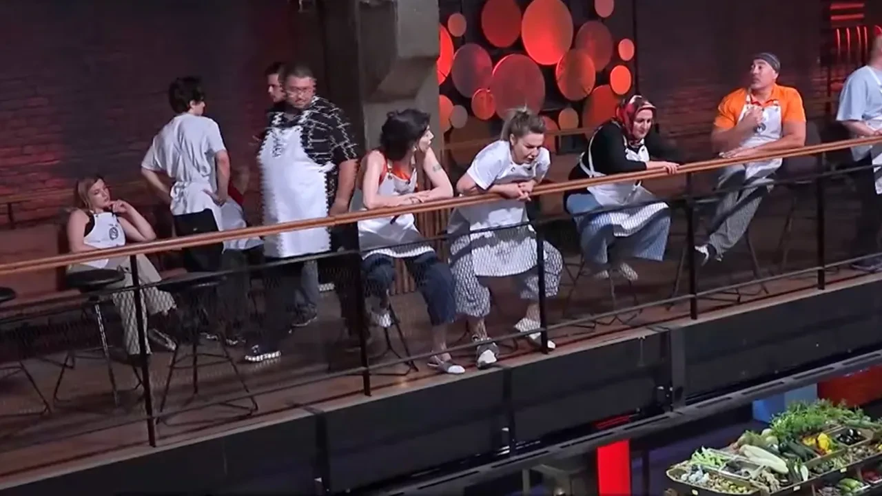 MasterChef'te hakaretler havada uçuştu! Şiringül'le Şadi birbirine girdi: Kes sesini!