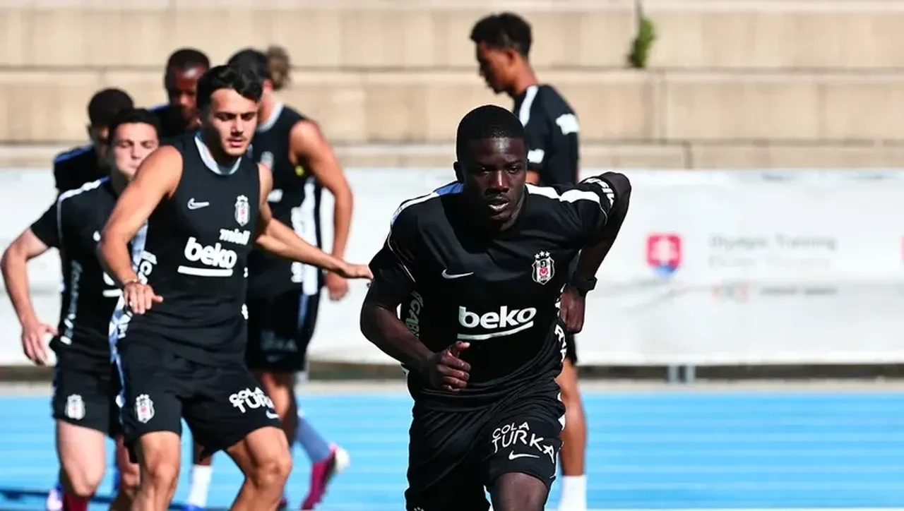 Beşiktaş'ın yeni transferi Kassoum Ouattara: 'Süper Lig'in en iyi takımına geldim!'