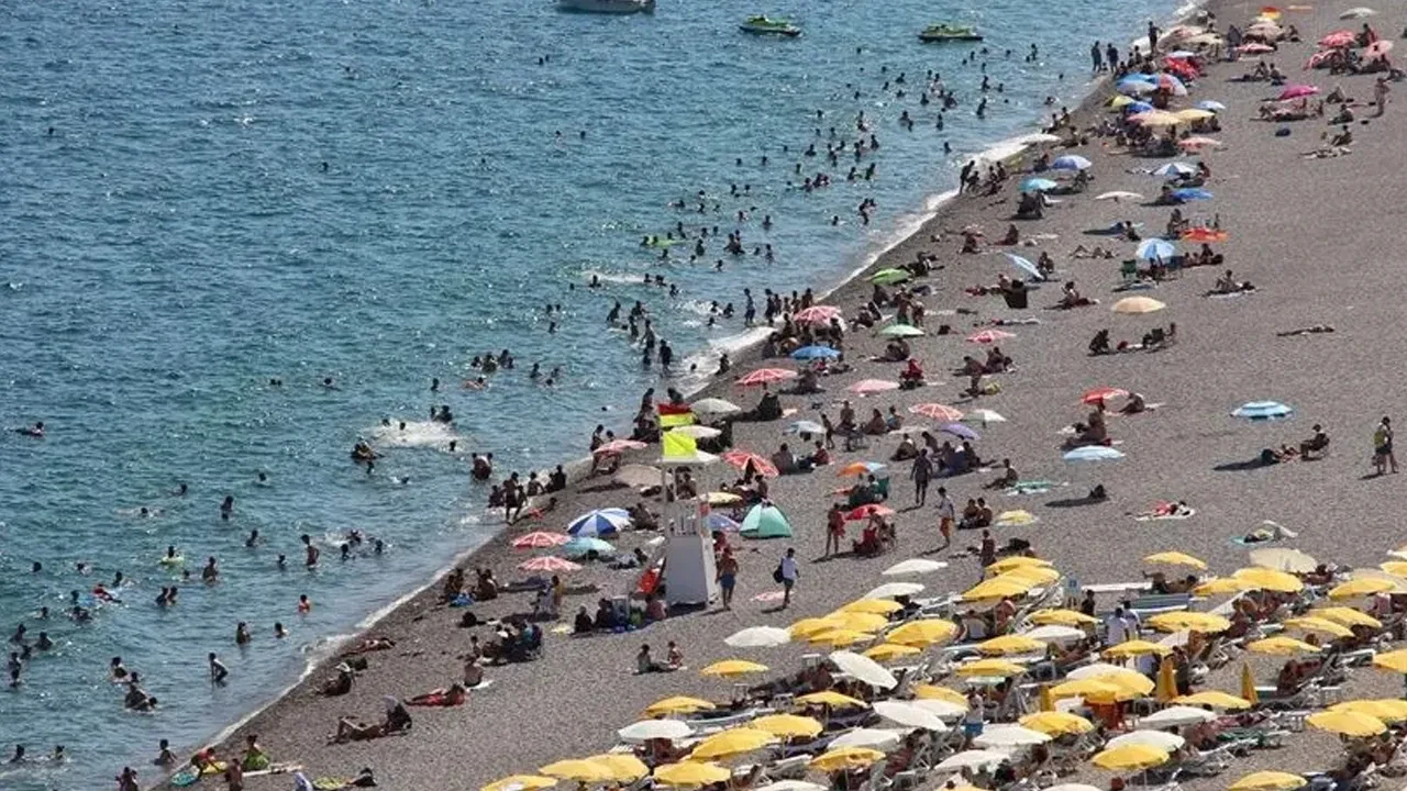 Denize girme yasağı genişliyor! İstanbul'un da olduğu 10 il için karar alındı