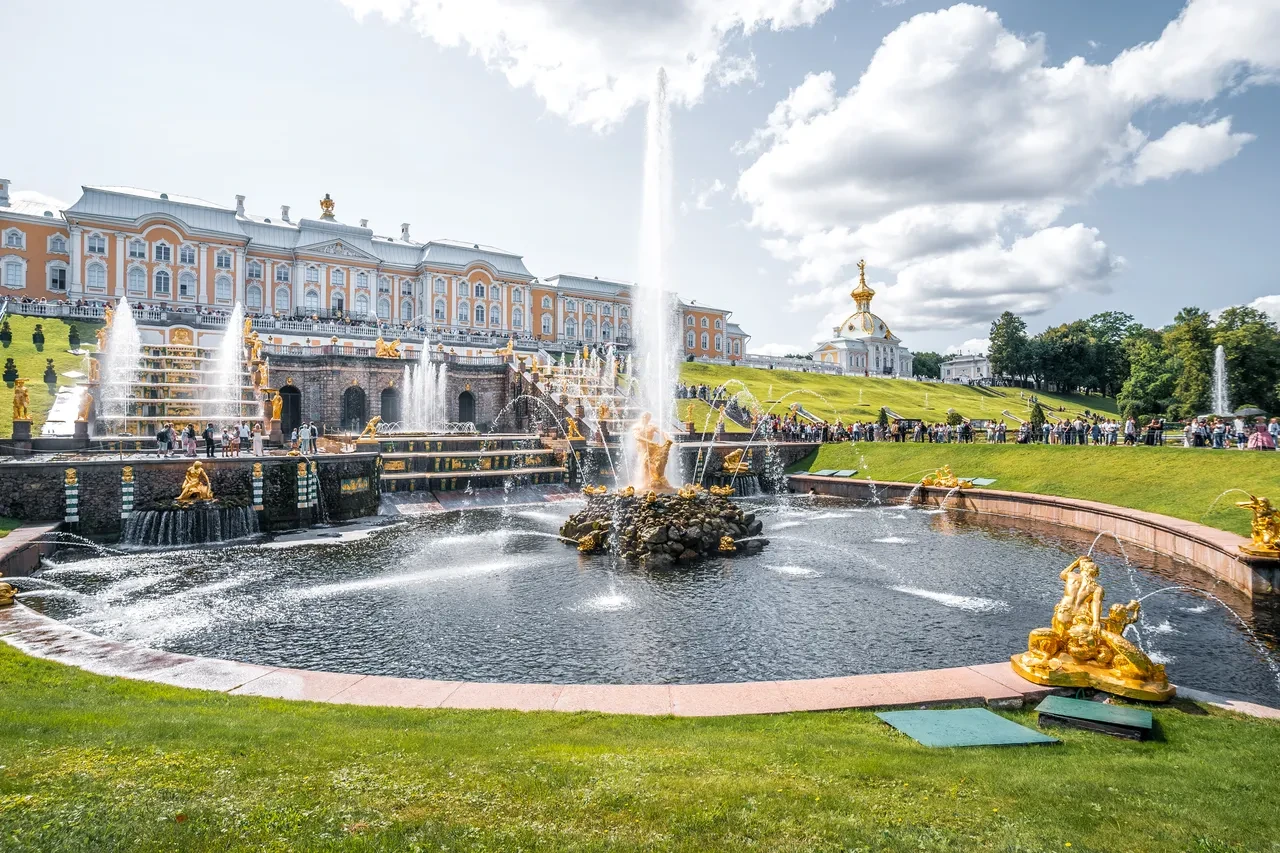 Schengen engeli rotayı değiştirdi: Türk turistlerin yeni gözdesi St. Petersburg