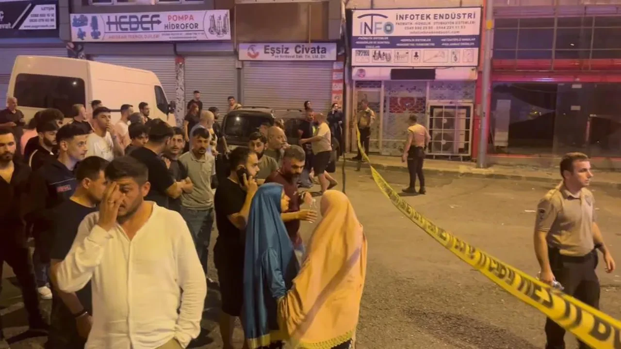 Tekirdağ'da binada patlama: 2 ölü, 5 yaralı