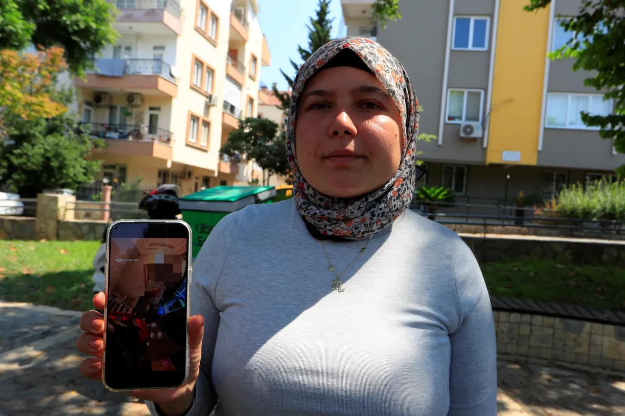 Apartman görevlisinden kadın kuryeye çirkin saldırı! ‘Asansörü kullanamazsın’