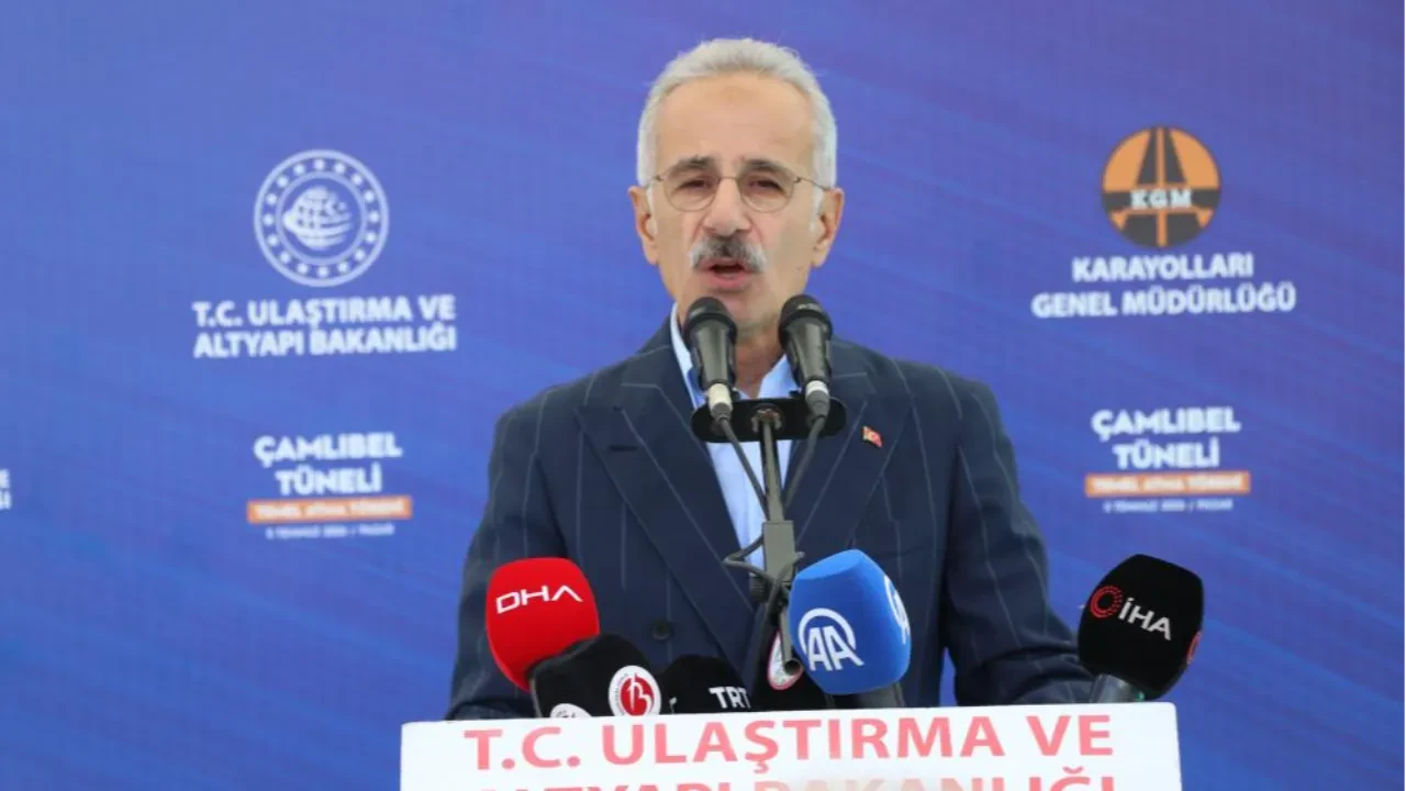 Bakan Uraloğlu duyurdu... Sürücülerin korkulu rüyasıydı! Seyahat süresi 5 dakikaya düşecek 