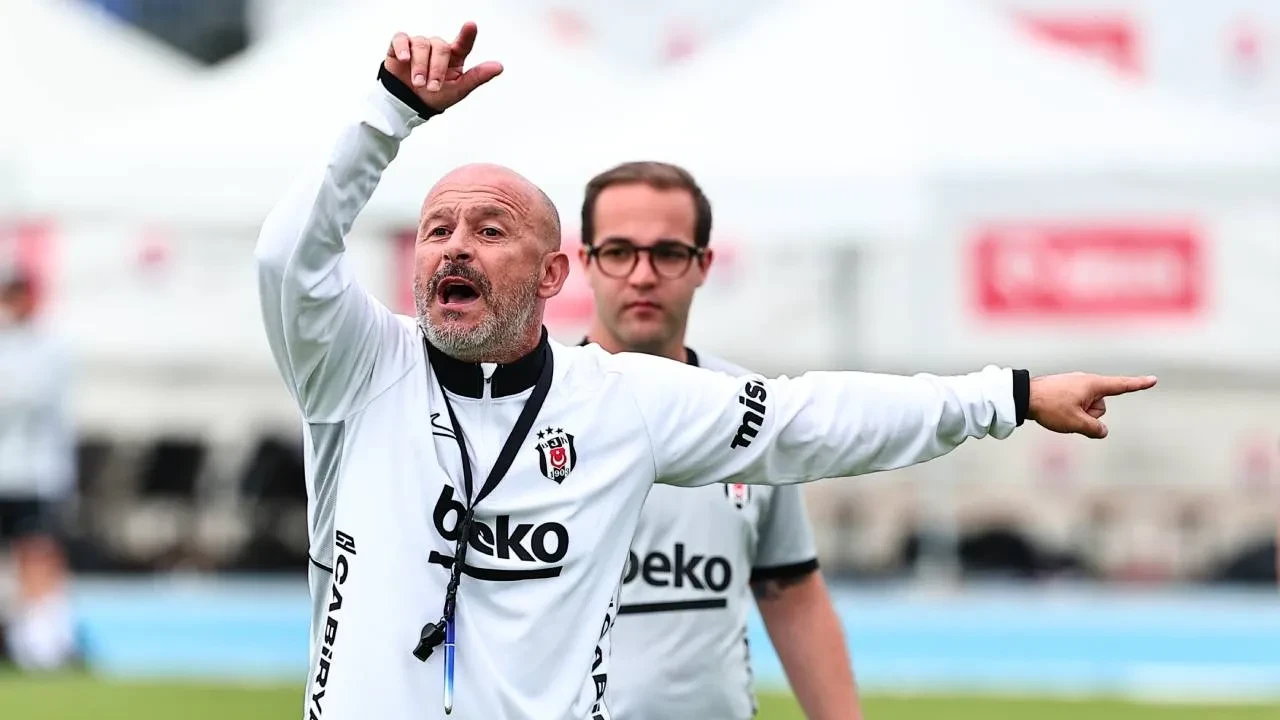 Beşiktaş'ta Italiano, Midtjylland maçıyla ilgili konuştu! "Takım yüzde yüz hazır olmayacak"