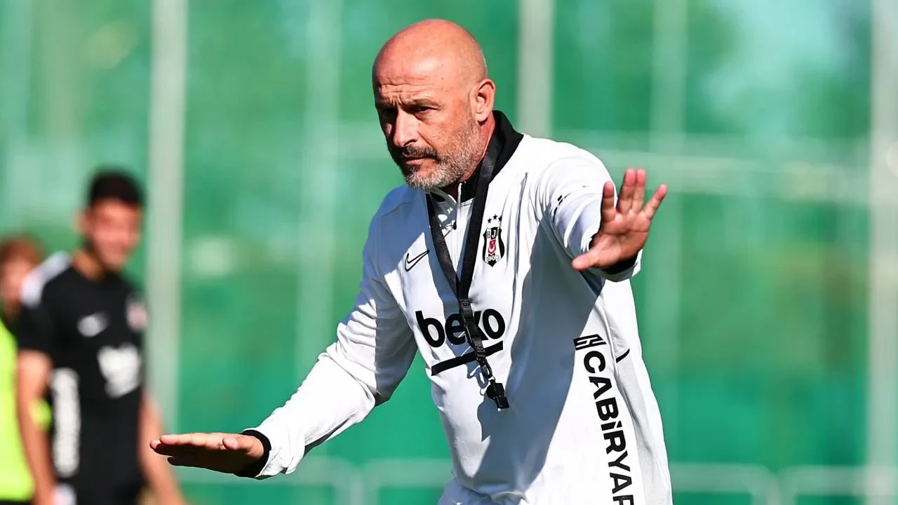 Beşiktaş'ta Italiano, Midtjylland maçıyla ilgili konuştu! "Takım yüzde yüz hazır olmayacak"