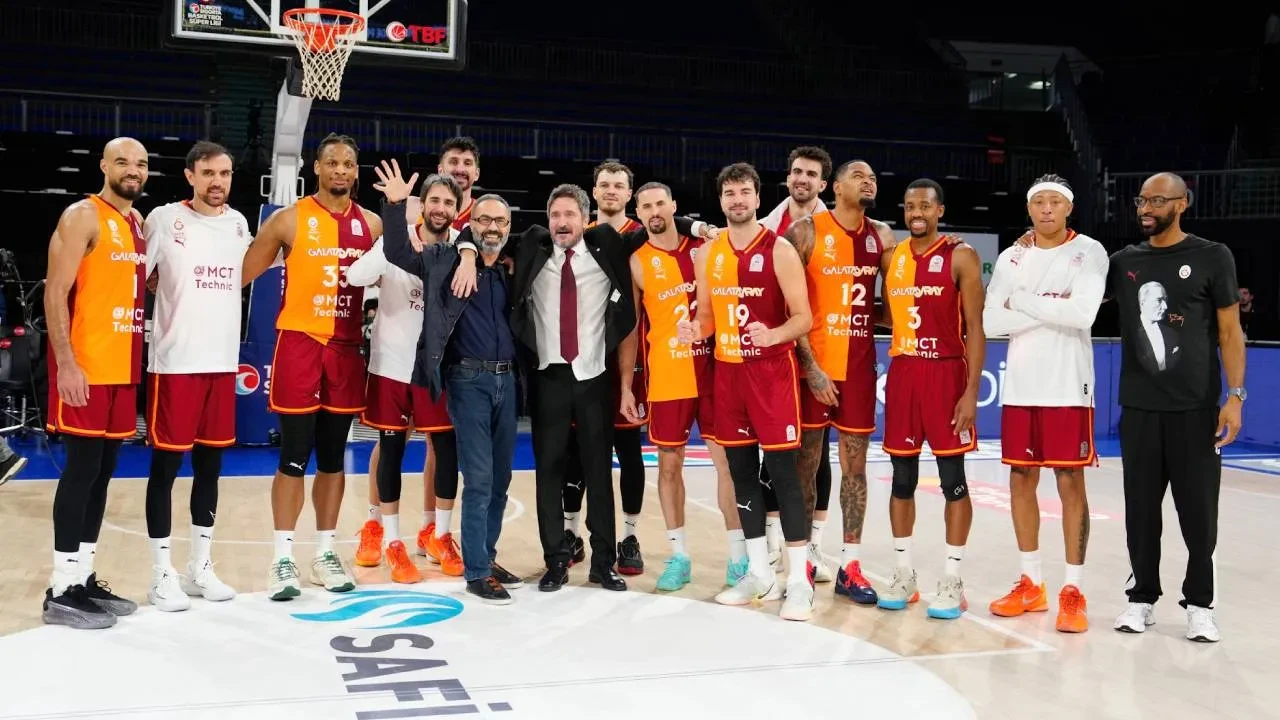 Galatasaray milli forvetin transferini duyurdu! Bir dönem Beşiktaş'ta da forma giymişti