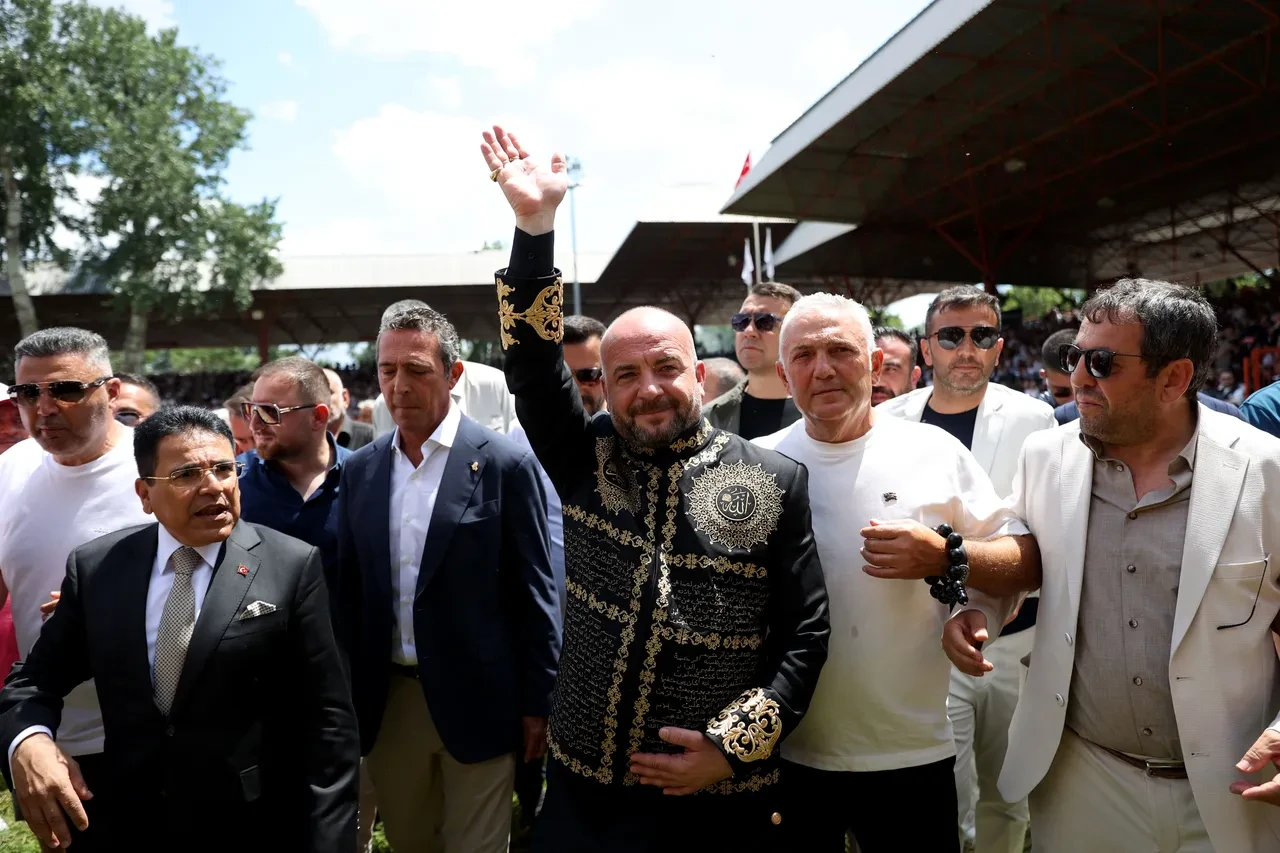 Kırkpınar’da ağalık ihalesi tamamlandı: Ufuk Özünlü, 46 milyon 666 bin 666 liralık teklifle kazandı