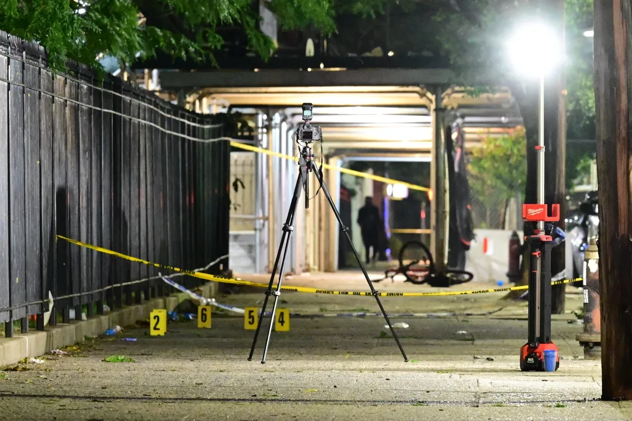 New York'ta silahlı saldırı: 4'ü çocuk 8 kişi vuruldu!