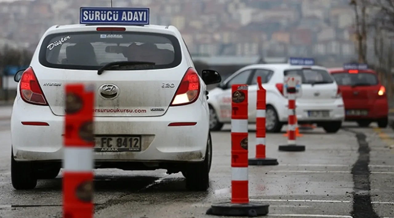 Aday sürücülere sıkı takip! Kuralları ihlal edenin ehliyeti kalıcı iptal edilecek