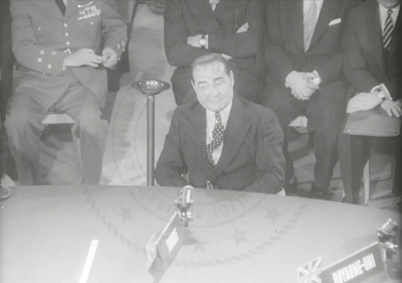 Adnan Menderes’ten Fahri Korutürk’e Türkiye’nin NATO tarihine ışık tutan görüntüler yayımlandı