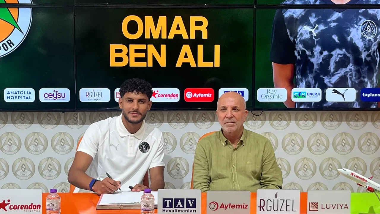 Alanyaspor'a Tunuslu forvet! Omar Ben Ali ile 4 yıllık sözleşme imzalandı