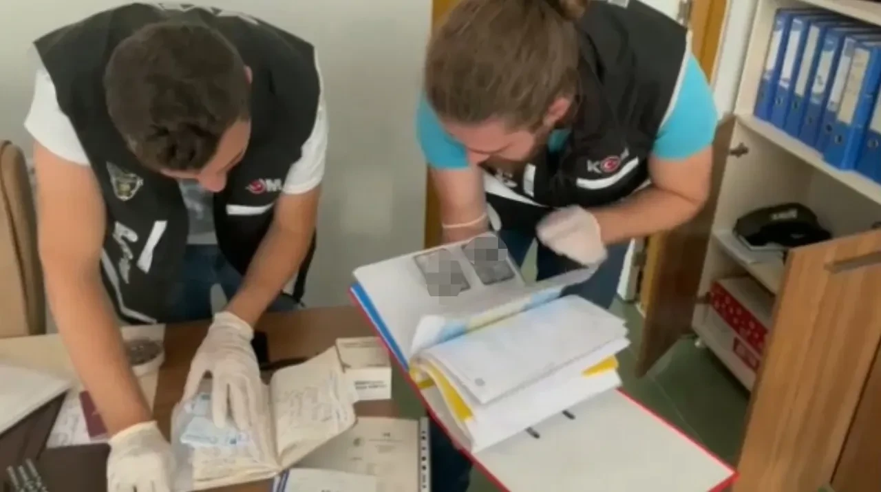 ‘Kurgu kaza’ çetesinden milyonluk vurgun! Olmayan kazalara sigortadan para aldılar: Aralarında avukatlar da var