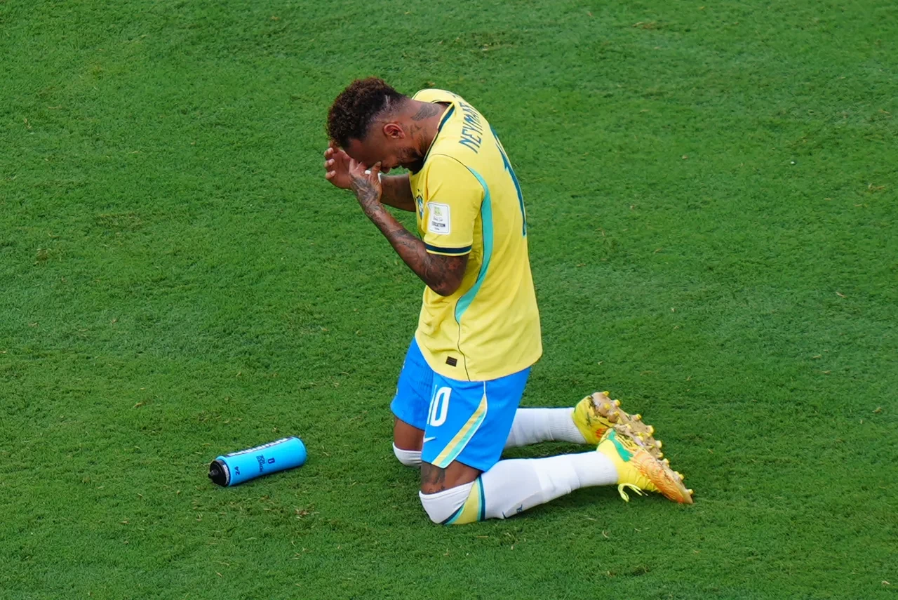 Neymar'dan emeklilik kararı! Gözyaşlarıyla veda etti
