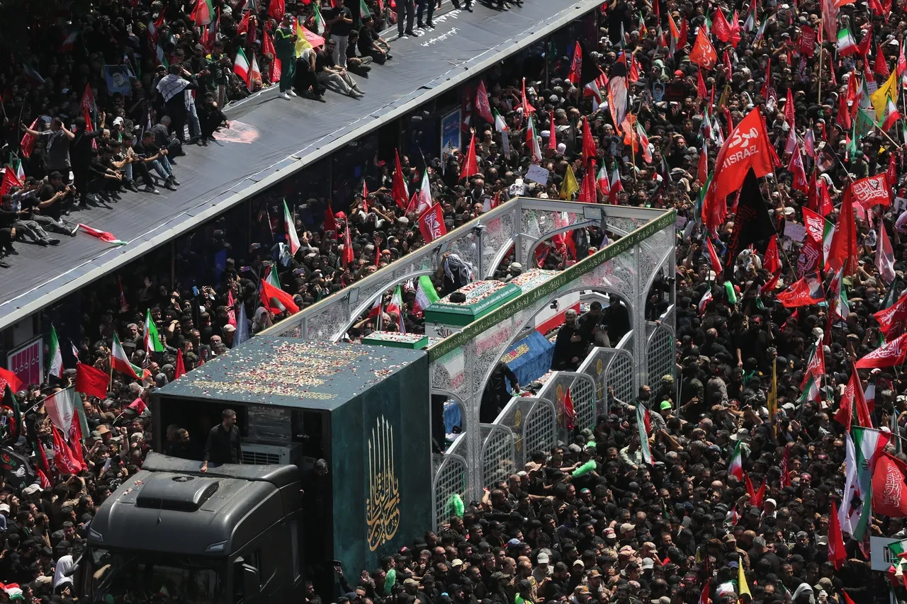 Skandal iddiaların ardından ilk kez ortaya çıktı: İran'ın eski Cumhurbaşkanı Ahmedinejad Hamaney'in cenazesinde