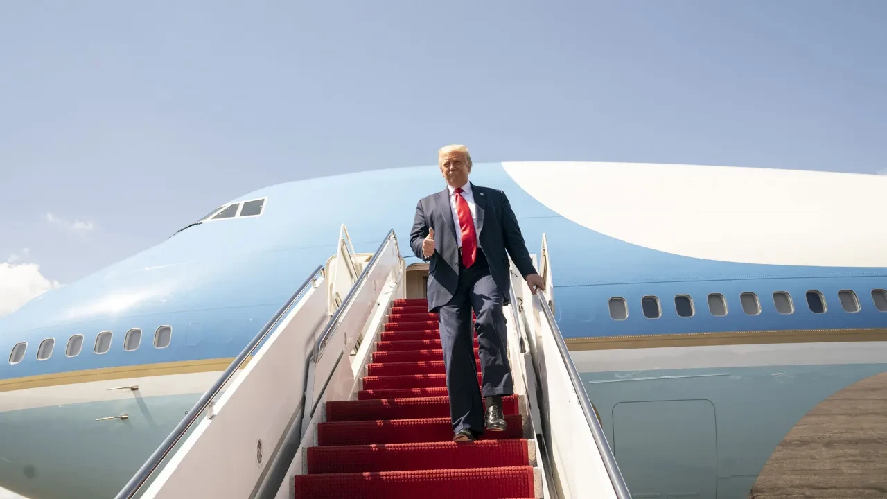 ABD lideri Donald Trump'tan Ankara'da DNA önlemi! Kim Jong-un gibi tuvaletiyle geziyor