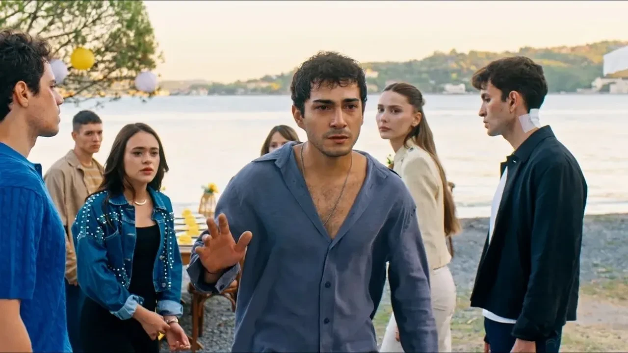 Afra Karagöz'ün yeni adresi Altı Üstü İstanbul oldu! Tarık Hoca'nın kızı Duru geliyor