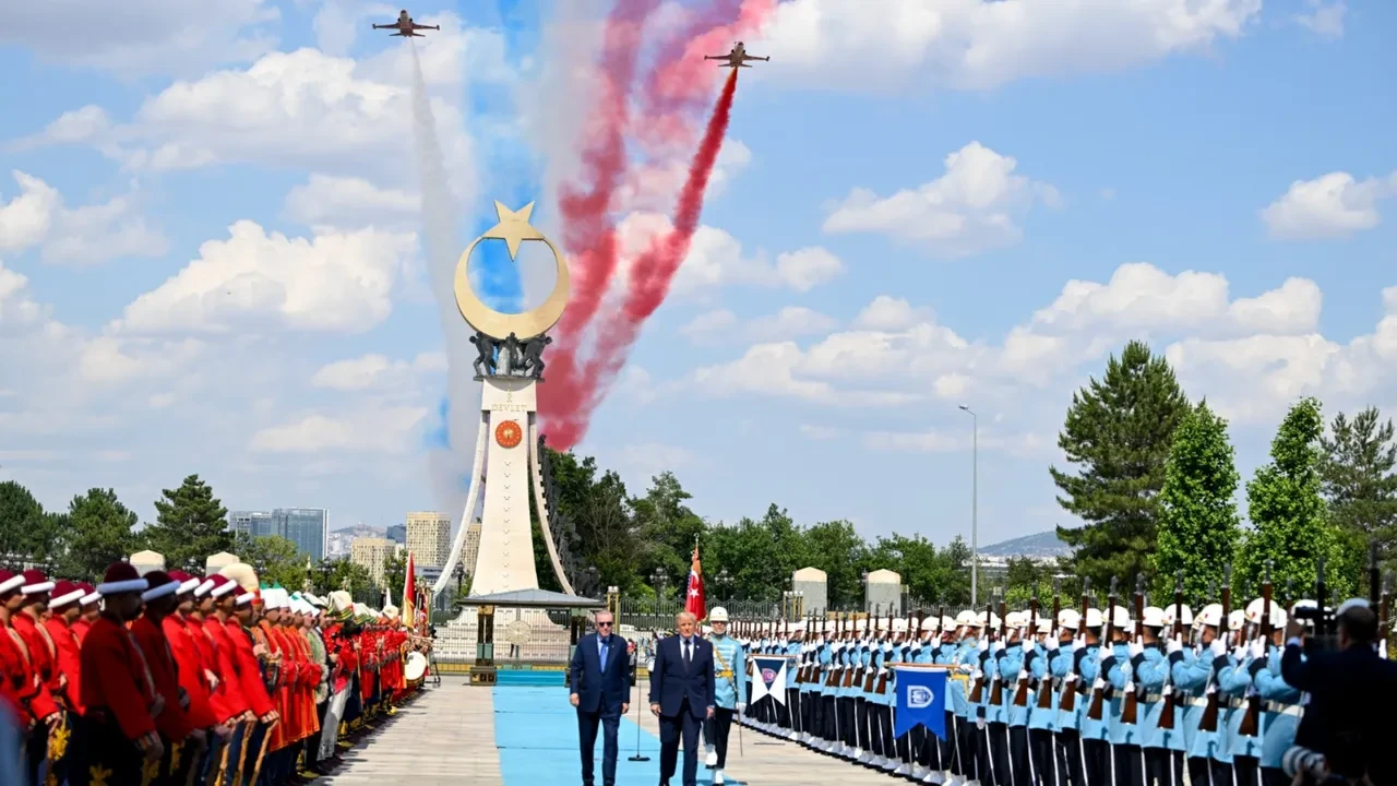 Ankara'da tarihi anlar! NATO zirvesinin en çarpıcı kareleri