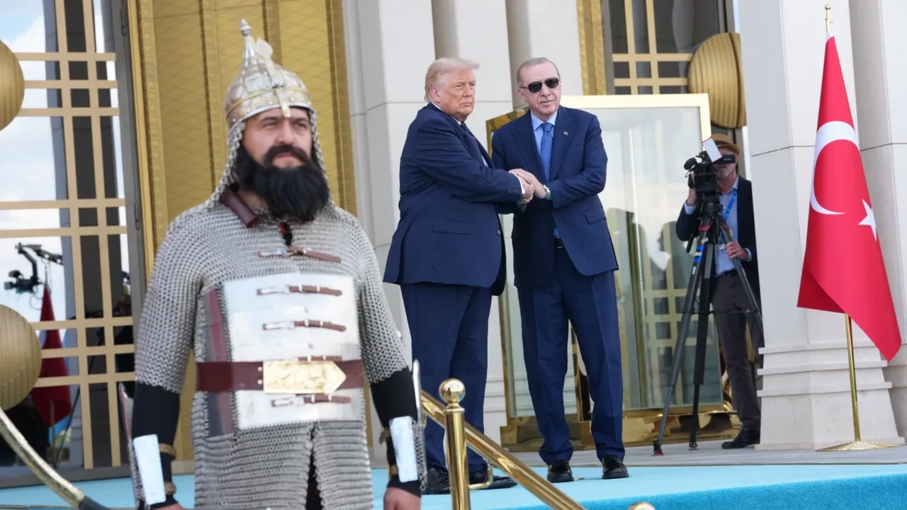 Ankara'da tarihi anlar! NATO zirvesinin en çarpıcı kareleri