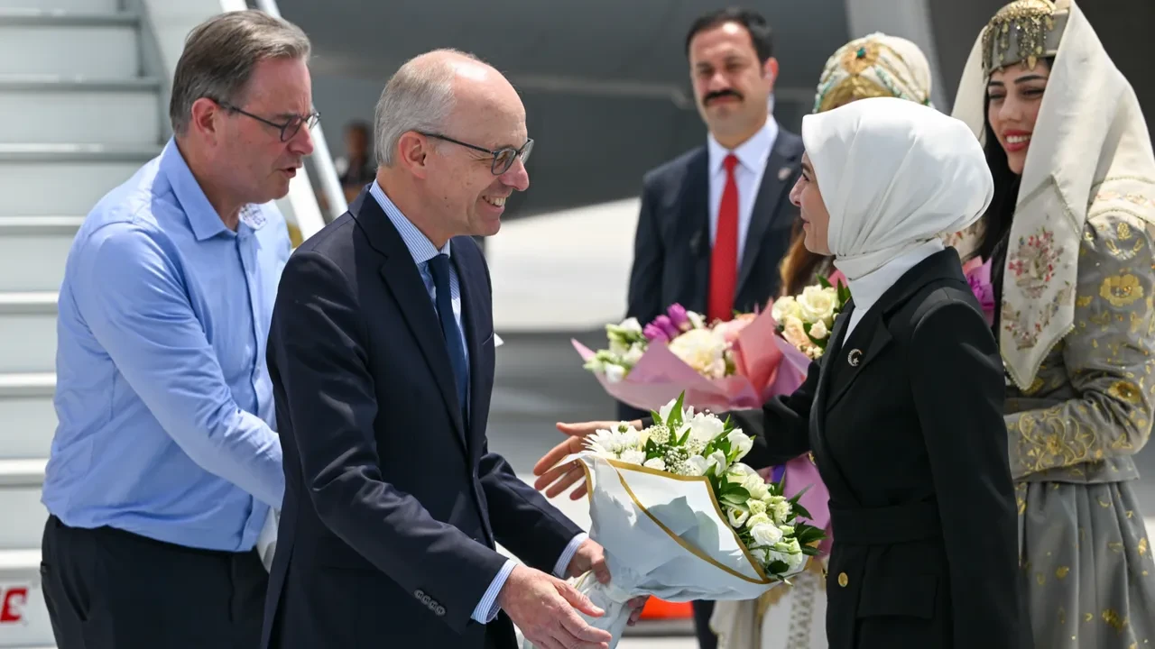 Ankara'da tarihi anlar! NATO zirvesinin en çarpıcı kareleri