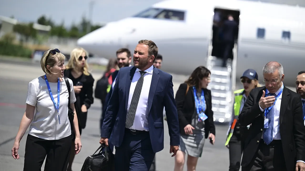 Ankara'da tarihi anlar! NATO zirvesinin en çarpıcı kareleri