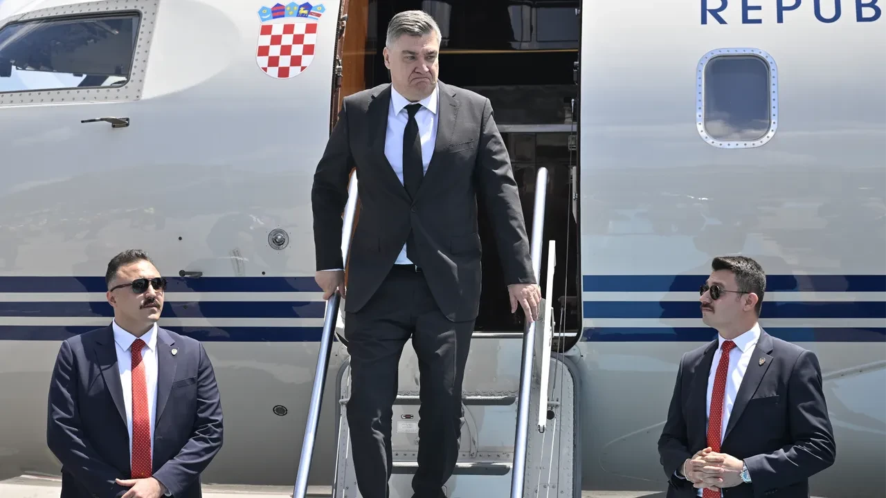 Ankara'da tarihi anlar! NATO zirvesinin en çarpıcı kareleri