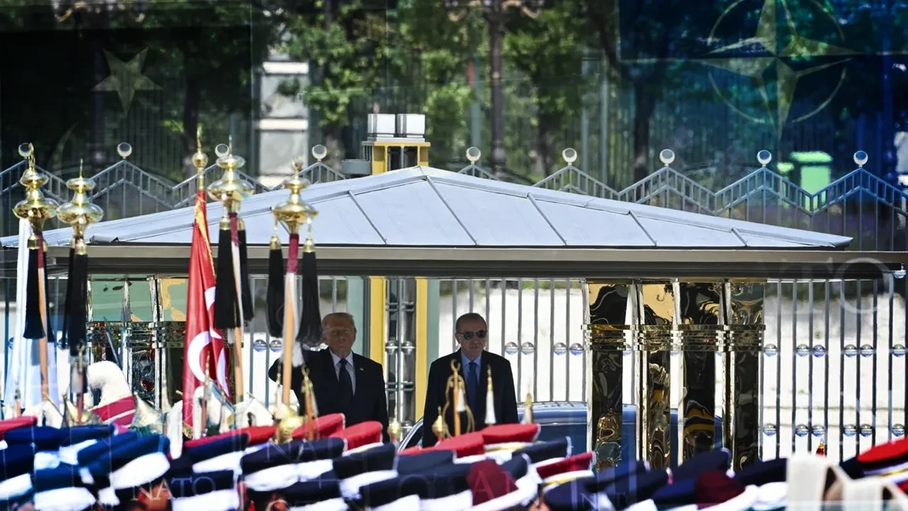 Cumhurbaşkanı Erdoğan, Donald Trump'ı Külliye'de görkemli bir törenle karşıladı