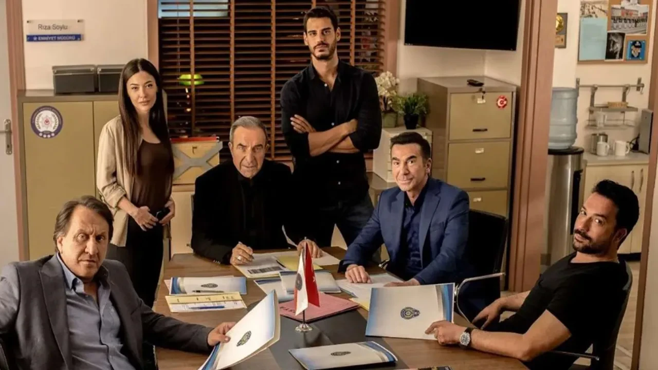Ekranların efsane dizisi Arka Sokaklar için flaş karar! Yapımcı koltuğu boşaldı, yenisi aranıyor!