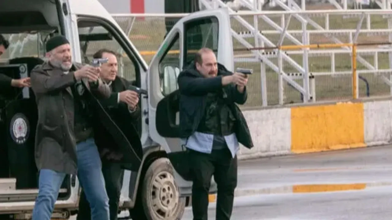 Ekranların efsane dizisi Arka Sokaklar için flaş karar! Yapımcı koltuğu boşaldı, yenisi aranıyor!