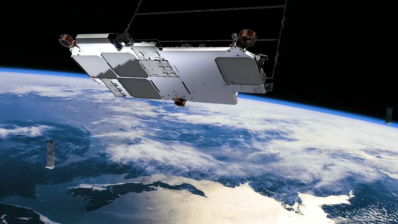 Elon Musk 260 uydusunu imha etti