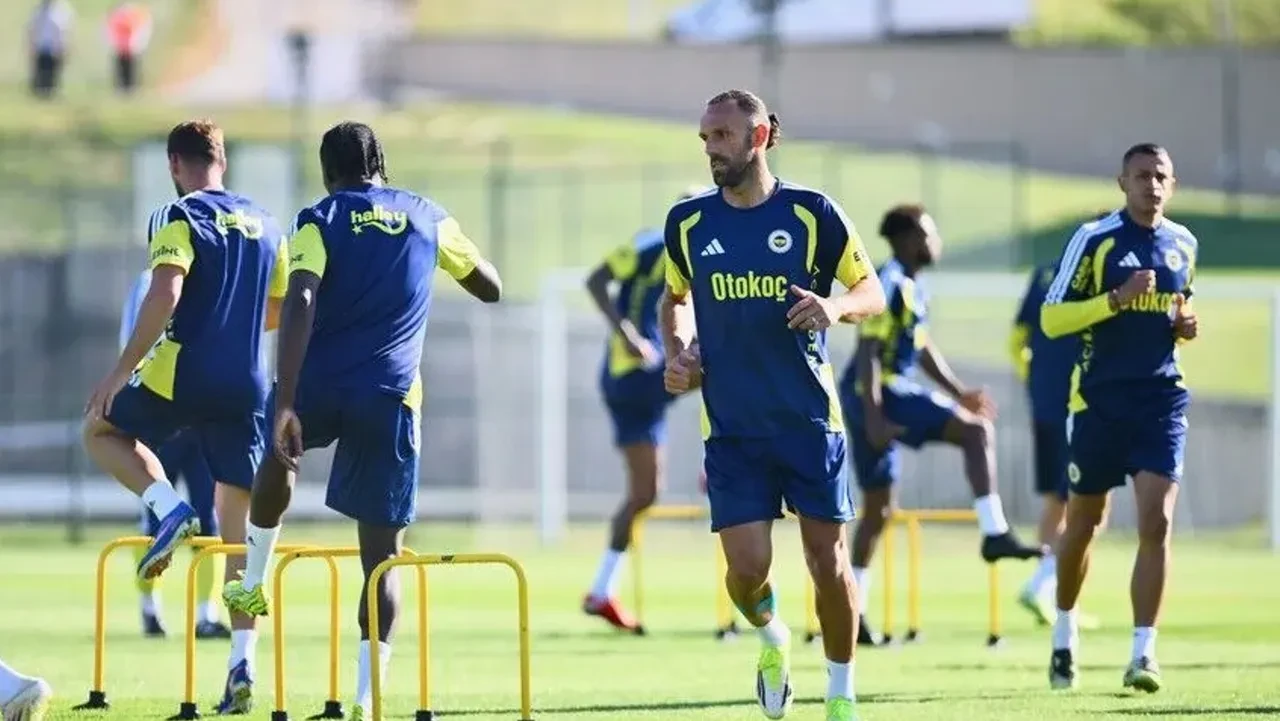 Fenerbahçe Admira Wacker maçı hangi kanalda? Hazırlık maçı hangi kanal açıklandı