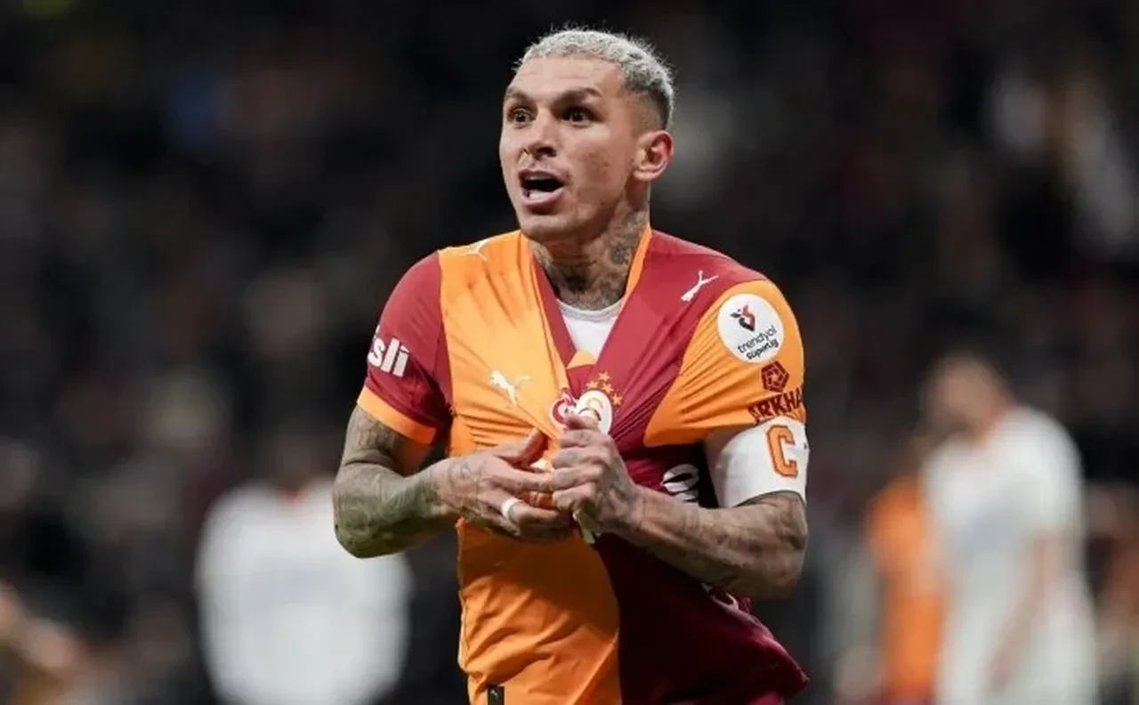 Lucas Torreira transfer iddialarına son noktayı koydu!