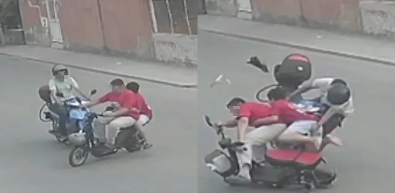 Motosikletler kavşakta çarpıştı, kaza anı kameralara yansıdı