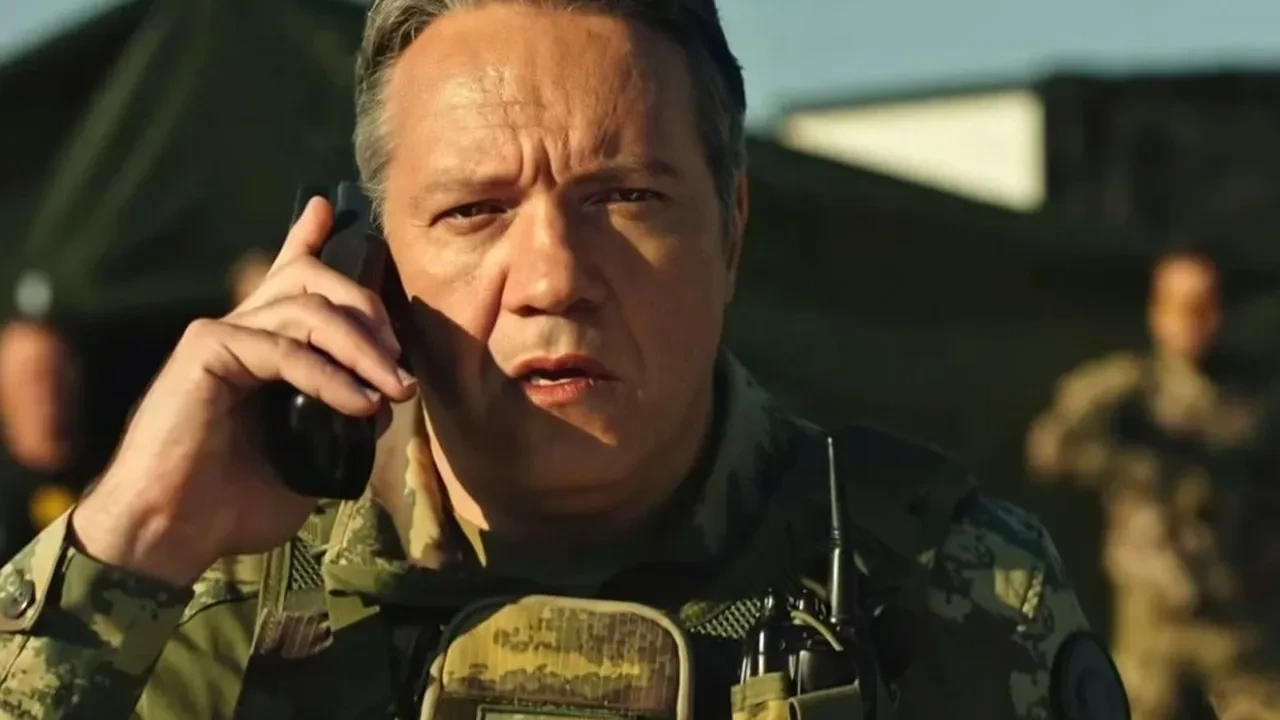 Murat Serezli’nin yeni projesi belli oldu! Aşk ve Taht dizisiyle ekrana dönüyor!