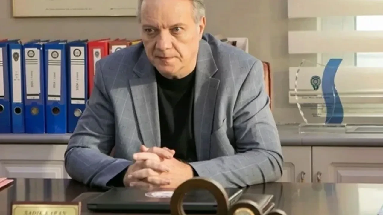 Murat Serezli’nin yeni projesi belli oldu! Aşk ve Taht dizisiyle ekrana dönüyor!