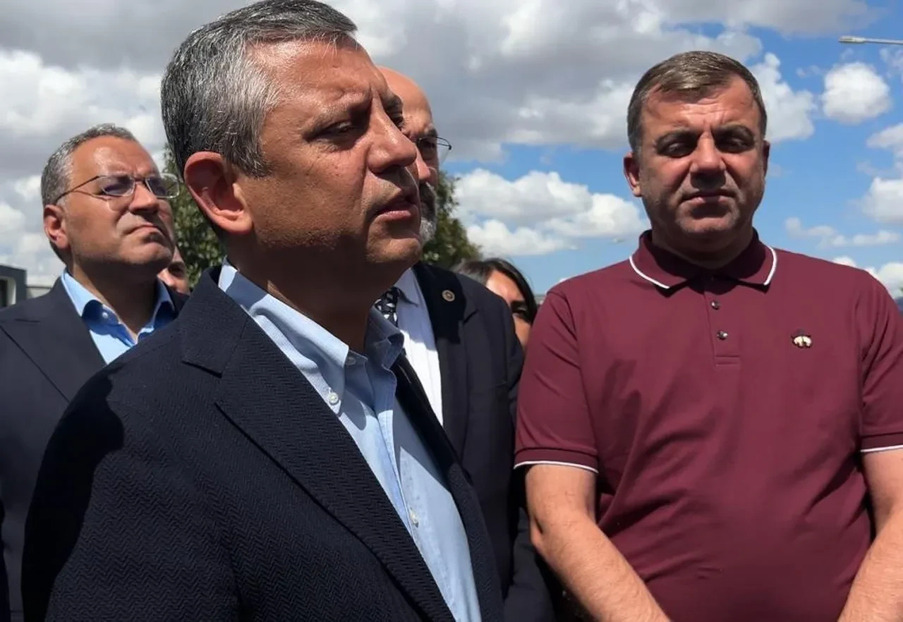 Özgür Özel'den cumhurbaşkanı adayı açıklaması: İçimizden biri olacak