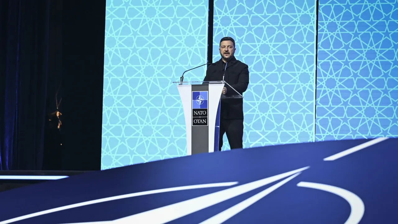'Rusya'nın zayıflığını görüyoruz' diyen Zelenskiy'den NATO Zirvesi'nde hava savunma çağrısı