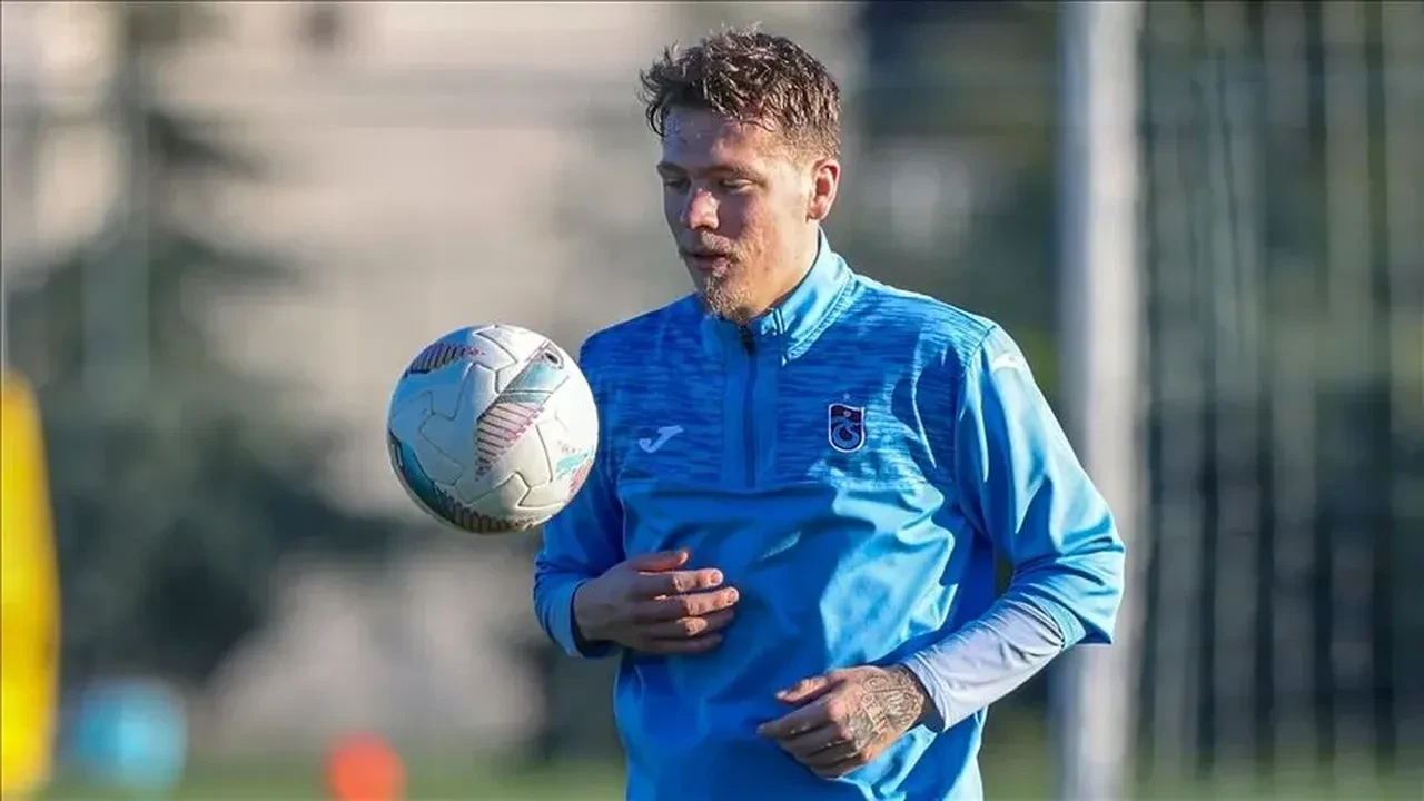 Trabzonspor'da bir ayrılık daha! Büyük umutlarla gelmişti: Sözleşmesi feshedildi