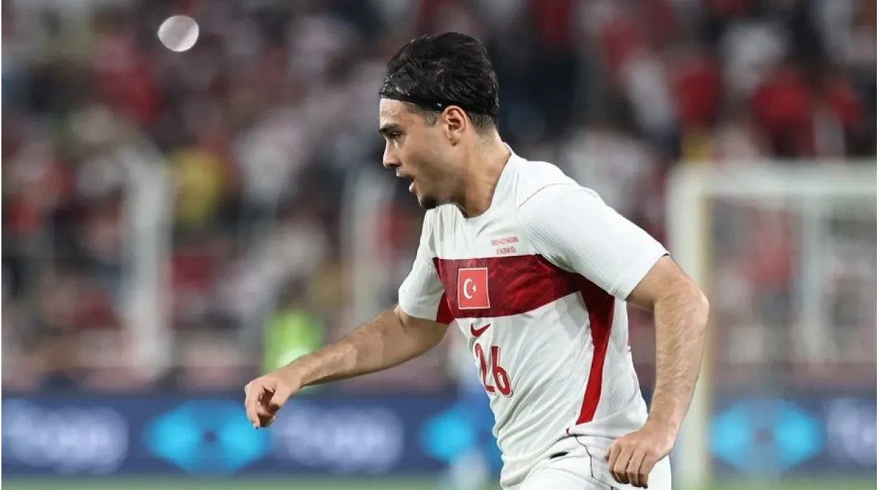 Trabzonspor'dan bir bomba daha! Aral Şimşir'in geliş saati belli oldu