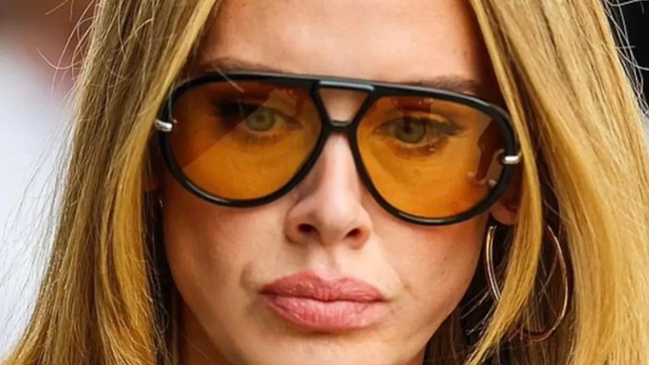 Ünlü şarkıcı Adele'nin yüzünü görenler tanımakta zorluk çekiyor! Yok böyle bir değişim