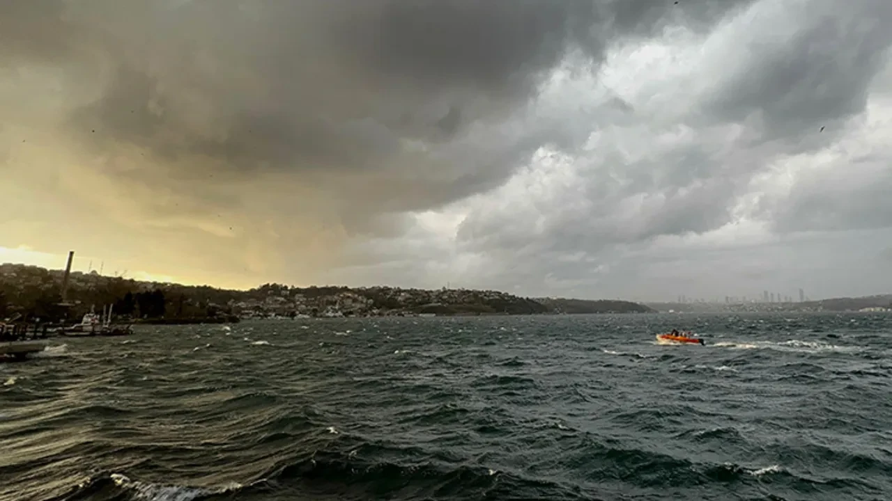 AKOM tarih vererek uyardı! İstanbul’da metrekareye 12 kg yağış düşecek
