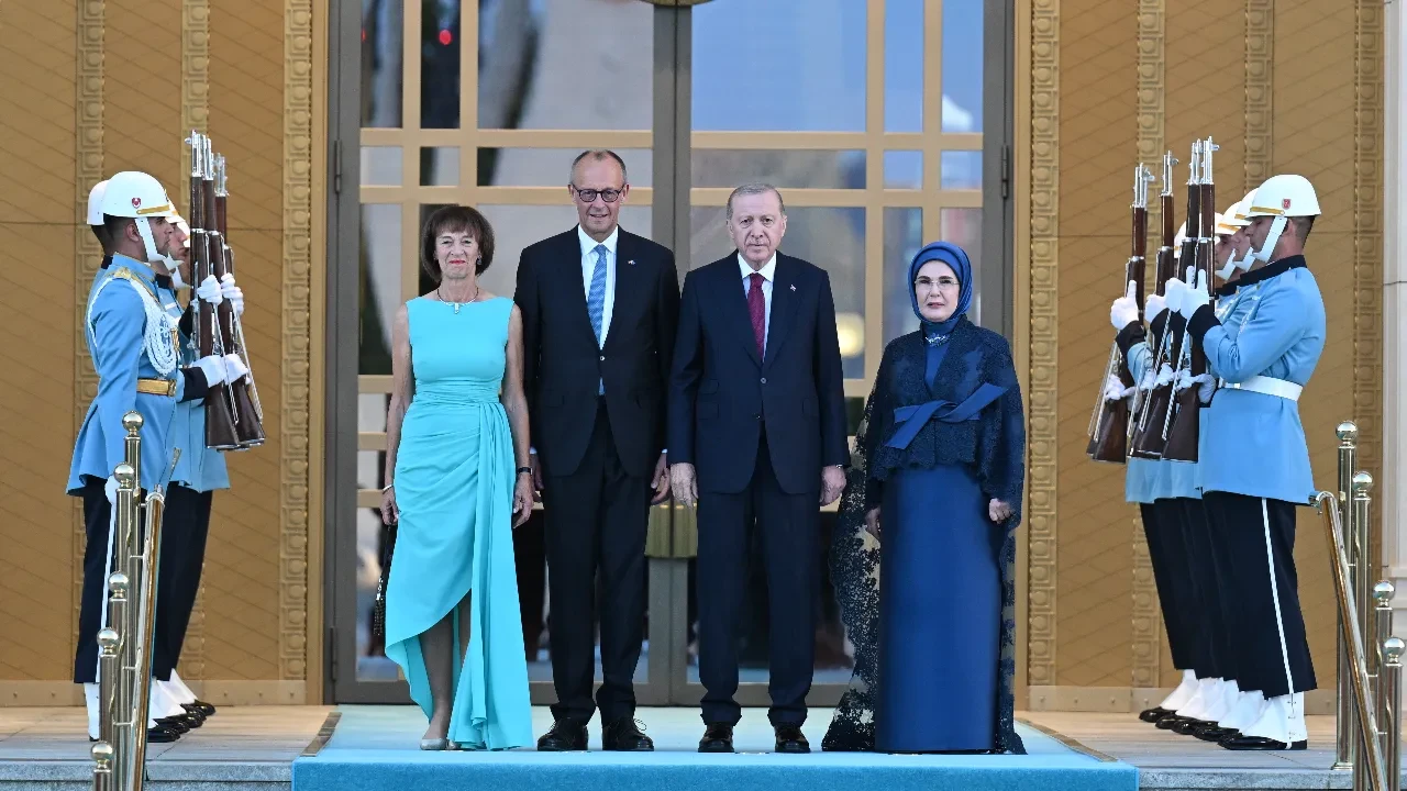 Almanya Şansölyesi Merz'den Cumhurbaşkanı Erdoğan'a Türkçe mesaj: 