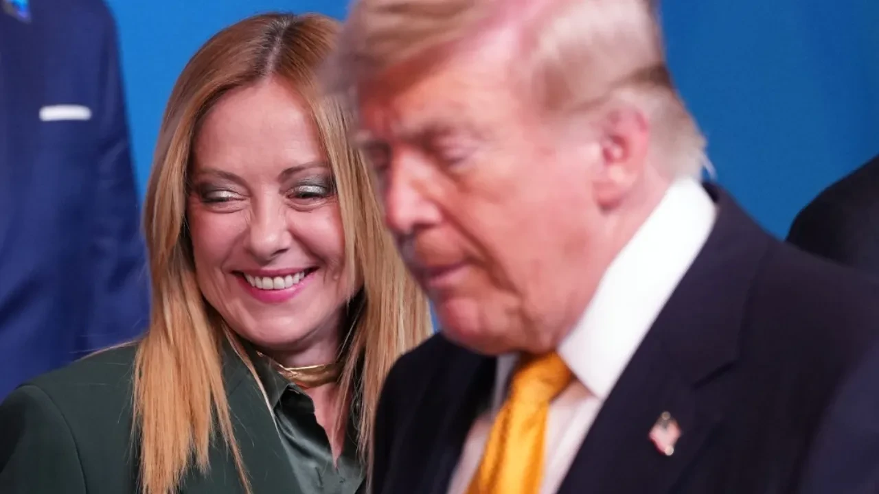  “Bana yalvardı” demişti: Görmemek için yüzünü çevirdi! NATO zirvesinde Meloni-Trump gerginliği