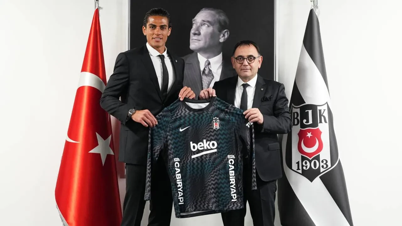 Beşiktaş, Doğan Alemdar'ı transfer etti! 23 yaşındaki kaleciyle 4 yıllık imza