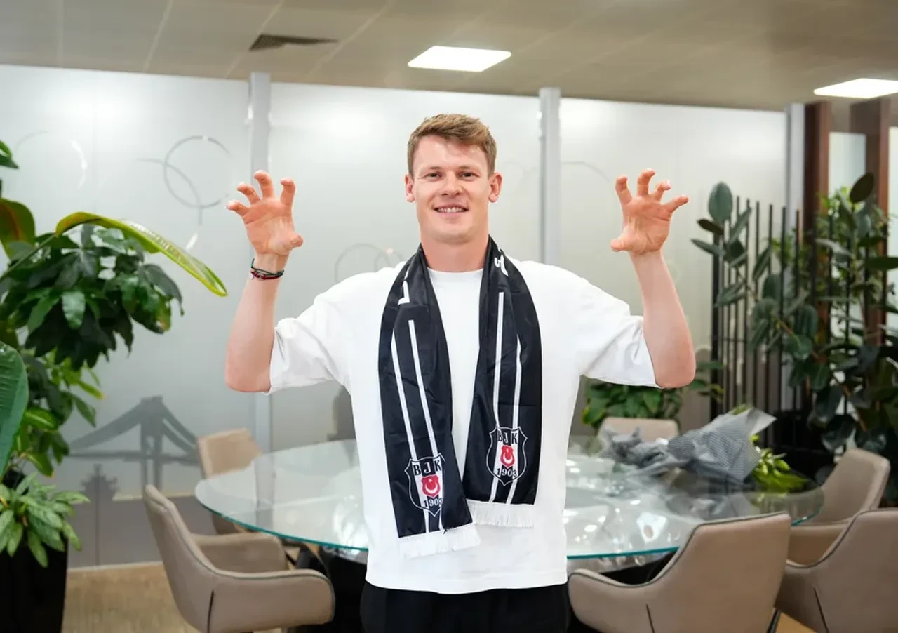 Beşiktaş'ta forvet transferi alev aldı! Vlahovic olmayınca rota Belçikalı golcüye çevrildi: Sağlık belgesi istendi