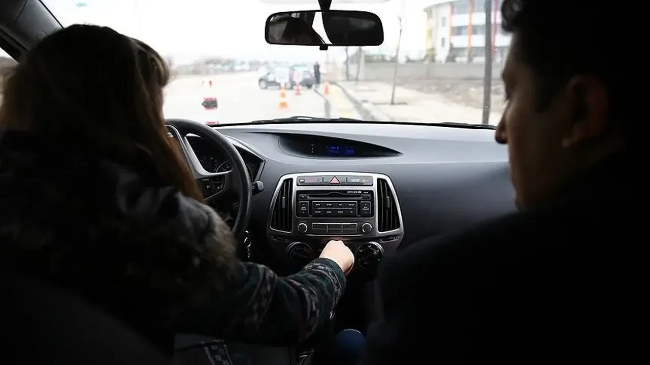Ehliyet alacaklar dikkat! Sürücü kurslarında yeni dönem başladı